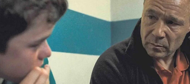 Crecer en la era digital: lo que “Adolescencia” nos invita a mirar